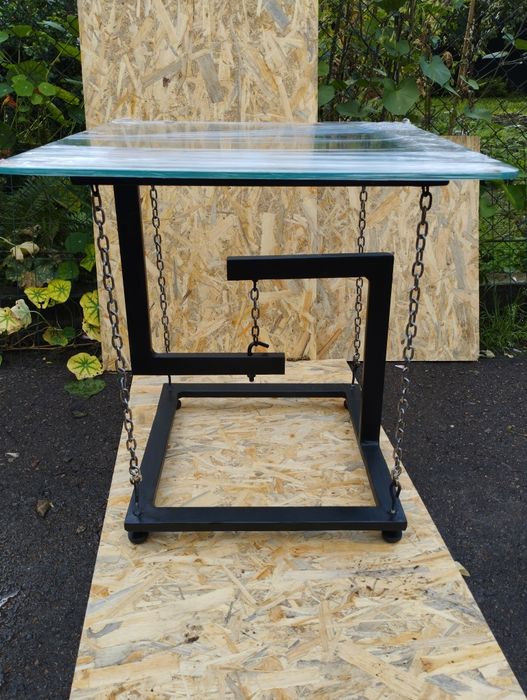 WOW столик літаючий