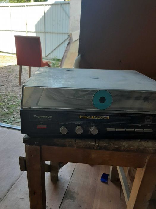 Радянські програвачи ретро