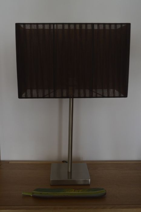 Candeeiro de mesa (COMO NOVO)
