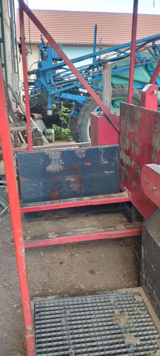 Kombajn do trawy w rolkach Turfy Tick