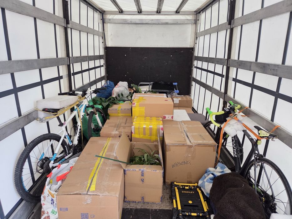 Usługi transportowe, przeprowadzki - BUSY z windą