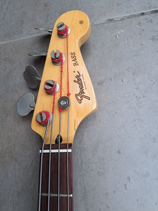 Gitara basowa Precyzjon.