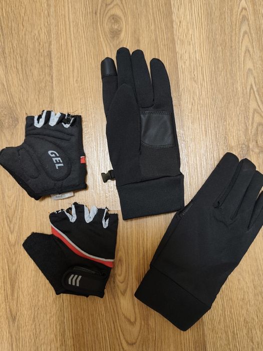 Спортивные перчатки