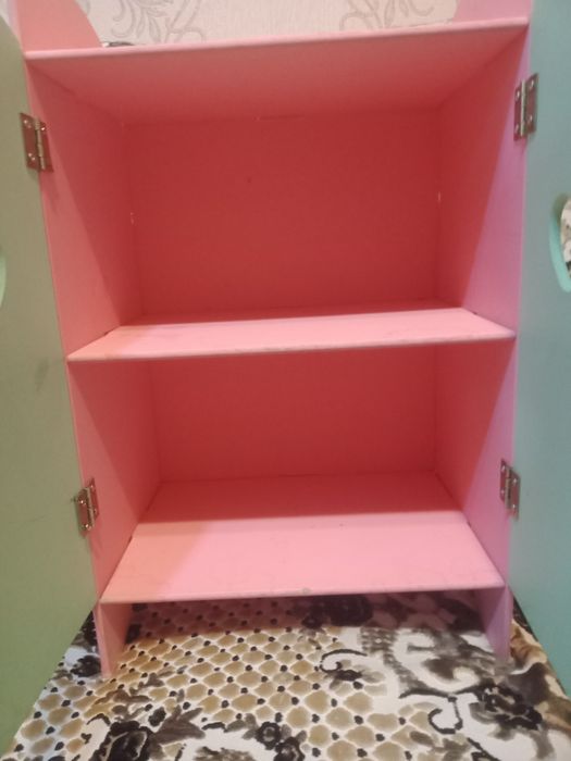 Дитячий іграшковий будиночок