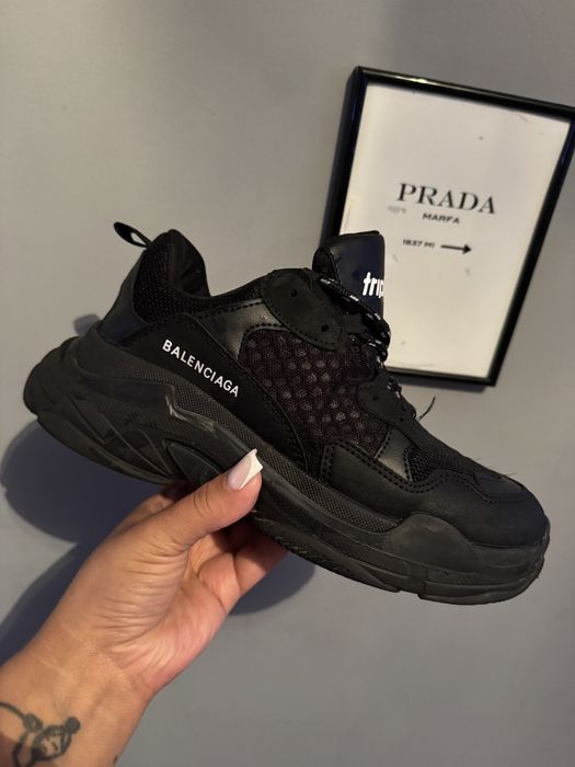 Buty sportowe. Adisasy