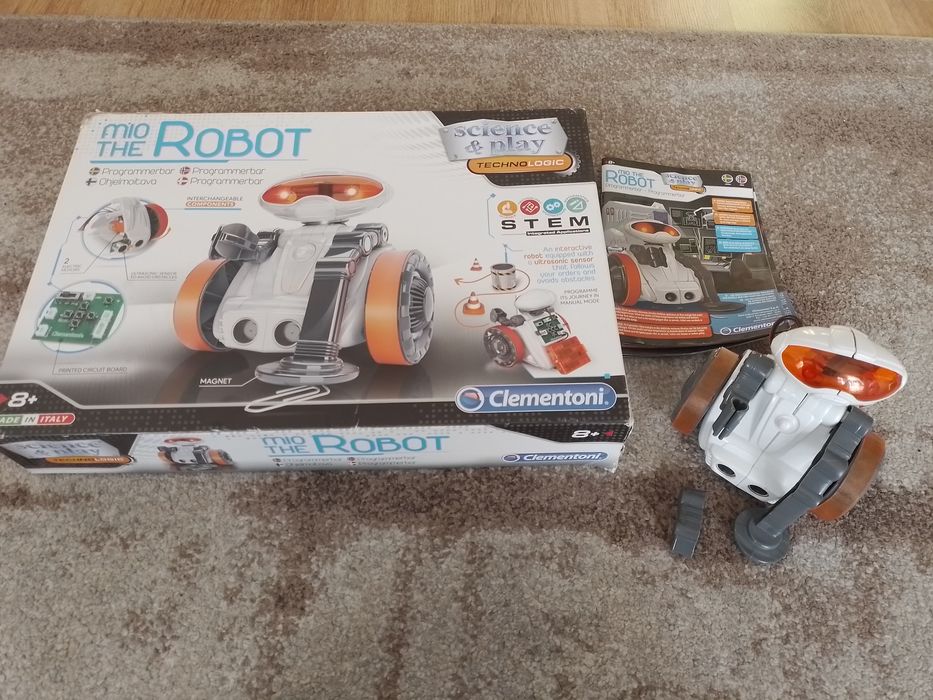Robot mio the robot