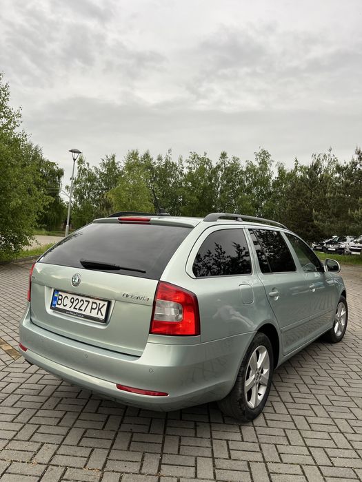 Skoda Octavia 2012 // покоління А5(FL).  2.0. DMT ( 140 к. с)