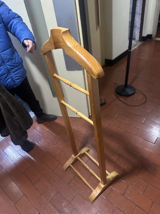 Cabide bingaleiro em bom estado de conservacao