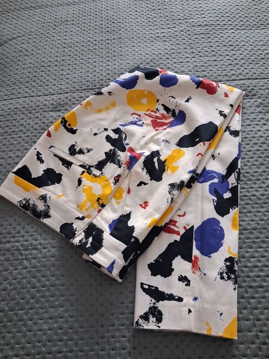 Calças como novas de vários estilos e marcas.