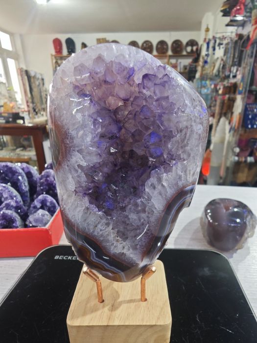 Geodo de ametista com ágata natural