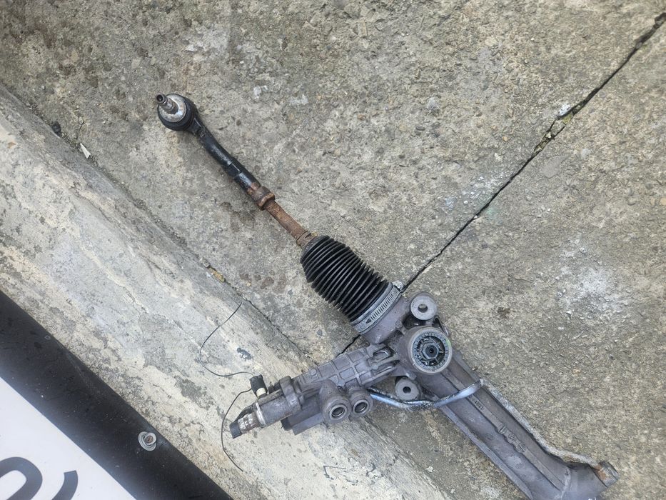 Рульова рейка БМВ Е65 Е66 BMW E65 E66 Рулевая рейка 7853501221012 Шрот