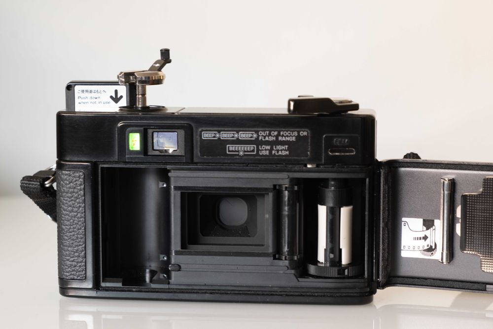 Câmara Fotográfica Analógica Compacta - Minolta Hi-Matic AF2