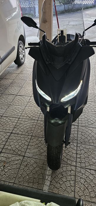 VISEU Vendo XMAX YAMAHA 125