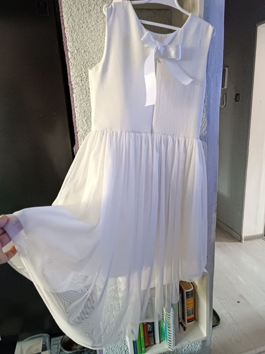 Sukienka elegancka ecru rozm. 152