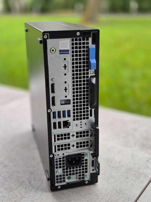 DELL 5060 i7 8700 ram 16GB SSD 512GB NVMe Win 11pro