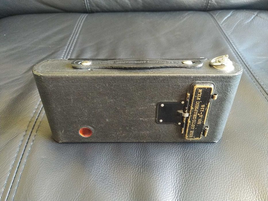 Maquina fotografica Kodak Brownie, de fole