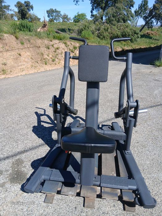 GYMAGIC- Remo dorian  (máquina de costas)