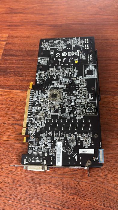 Vendo MSI R9 270X Gaming 2G (Para reparação)64552473261571121