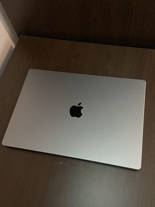 MacBook Pro 16" 2021 Silver (M1 Pro 10/16, 1TB, A2485) на запчастини