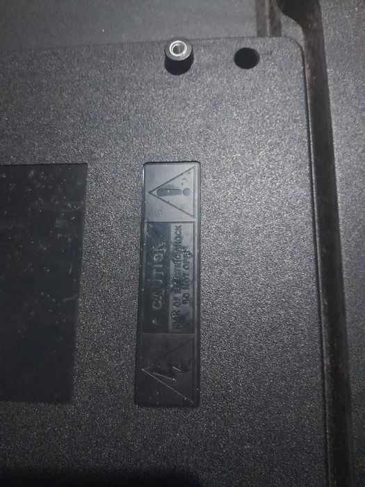 Led TV Kunft com suporte