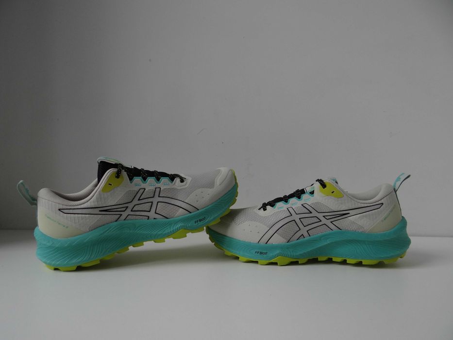 Buty do biegania Asics Trabuco Terra 3 roz 43,5-27,5cm
