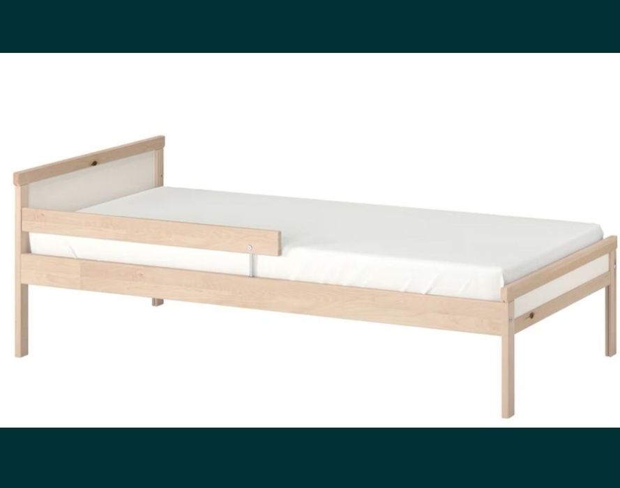 Child's bed, like new
