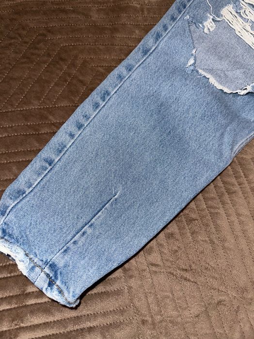 Джинси                          .