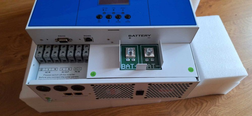 Falownik inwerter hybrydowy off grid Powland Easun 6.2kw 120A