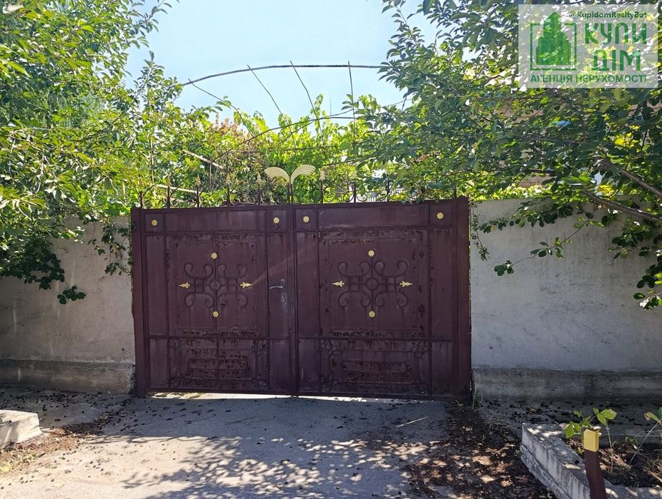 Продаж будинку на кущівці
