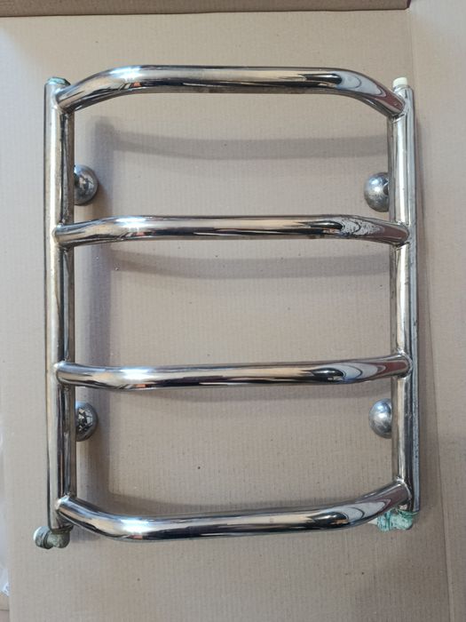 Сушарка для полотенець з краном Маєвського