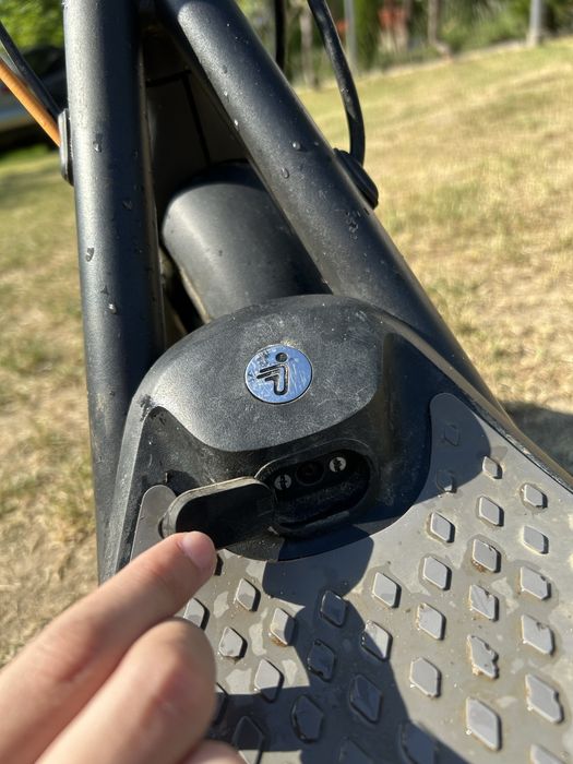 електросамокат Ninebot Kickscooter F30E