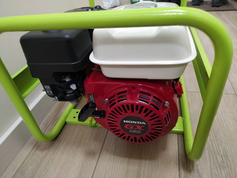 Бензиновый генератор PRAMAC E3200 2,6 кВт (Honda GX160)