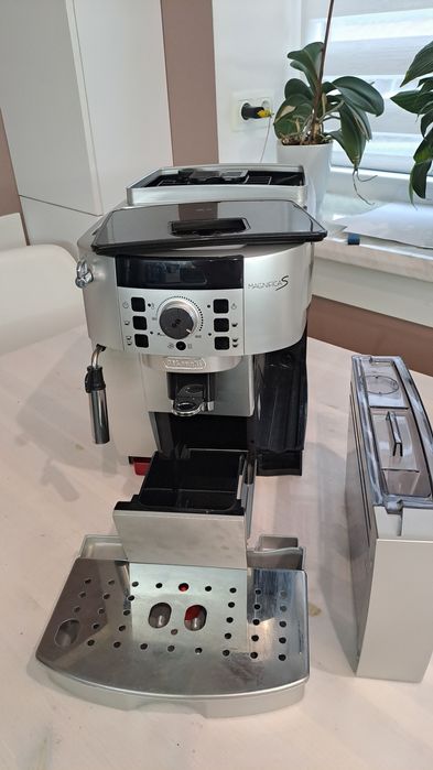 Кавомашина Delonghi Magnifica S Ecam22.110.SB.