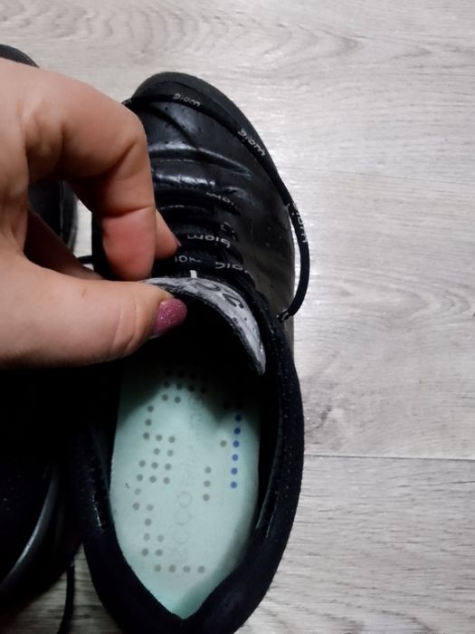 Кросівки для підлітка