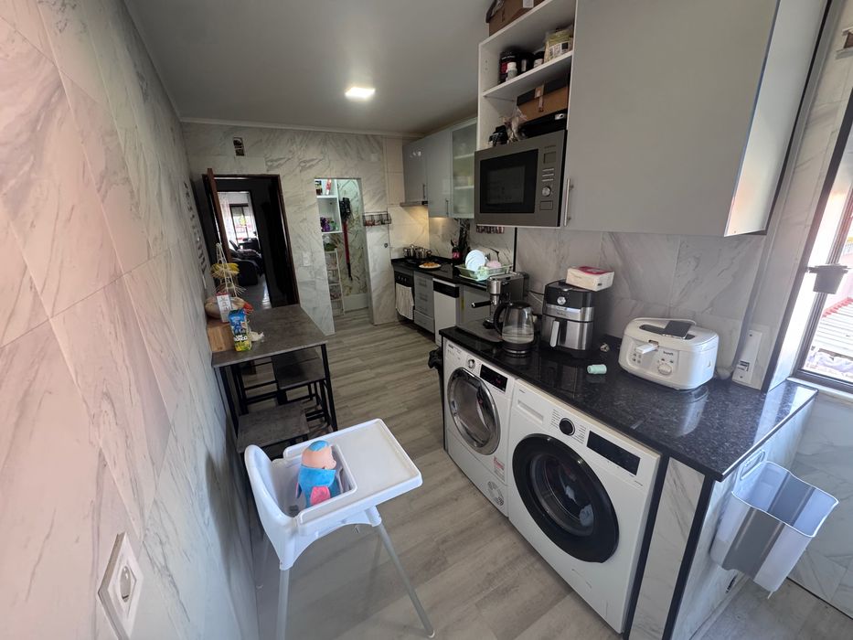 T3 espaçoso cm boa exposição solar