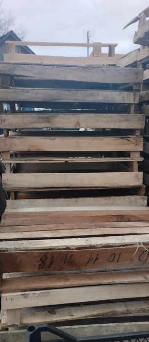 Ящики деревянные много