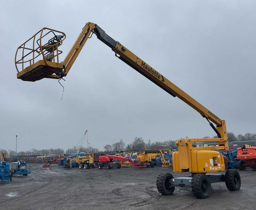 Дизельний колінчастий підйомник Haulotte HA260PX 2013
