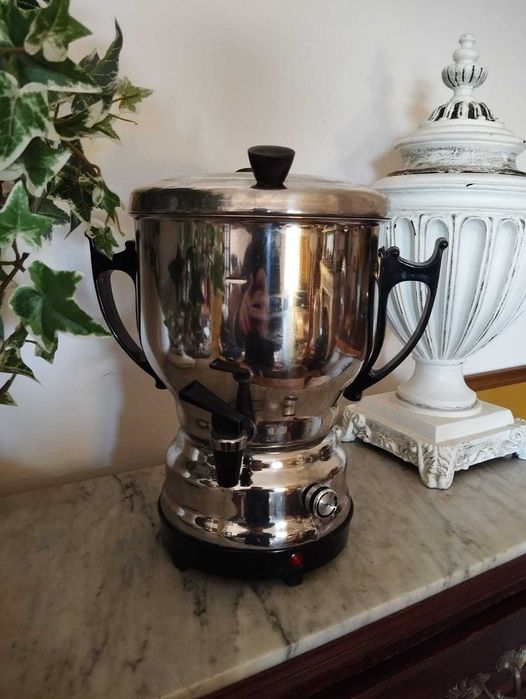 Máquina de Chá Elétrica Cromada