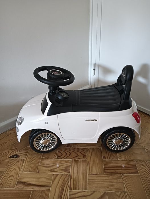 Carro criança Fiat
