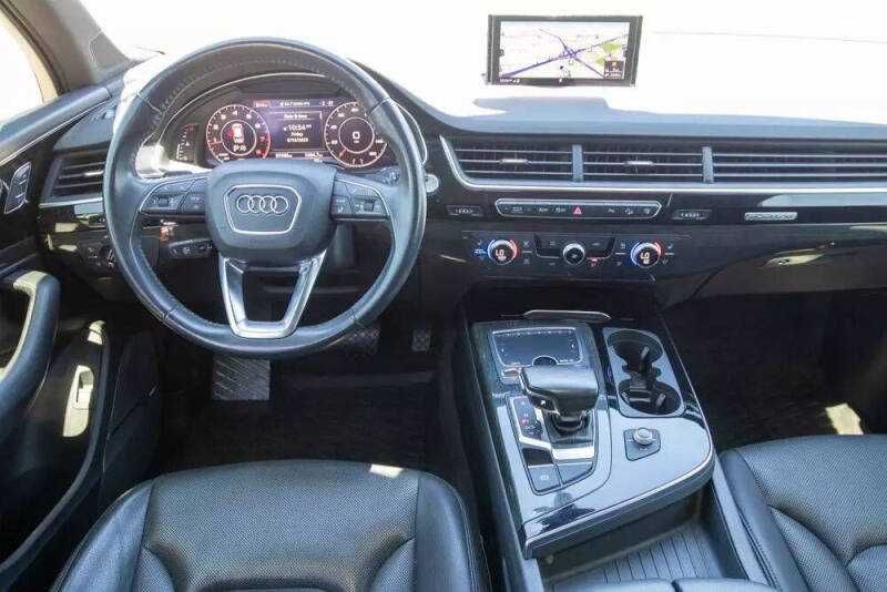 2017 Audi Q7 Premium Plus