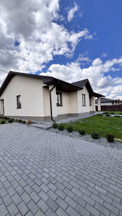 Будинок майже в Ірпені