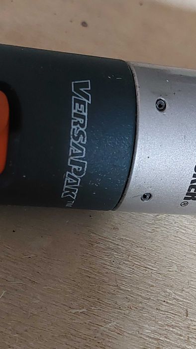 Black & Decker - Aparafusadora