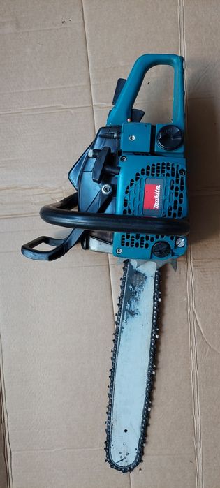 Motoserra DCS 520 MAKITA