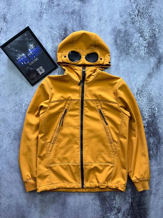 cp company jacket - купити товари моди та стилю - Ціна на OLX.ua