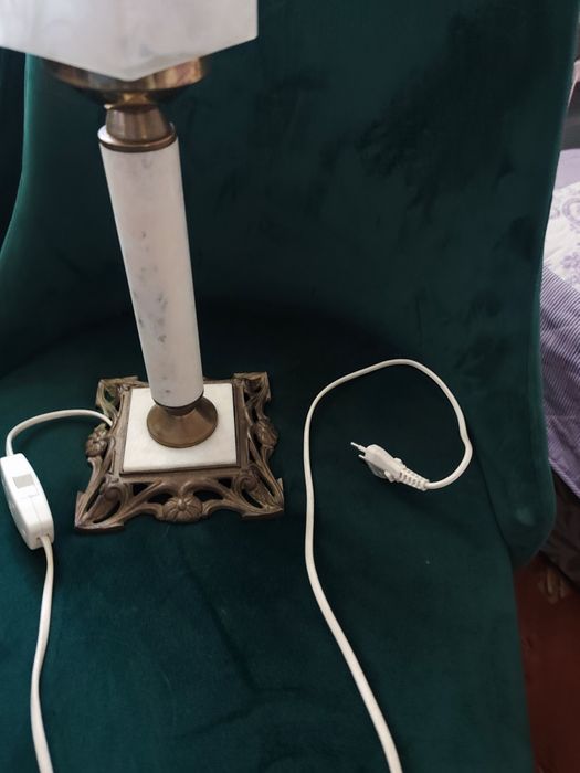 Lampa kolumnowa mosiądz onyks