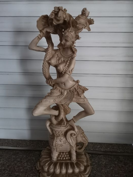 Peça decoração marfim
