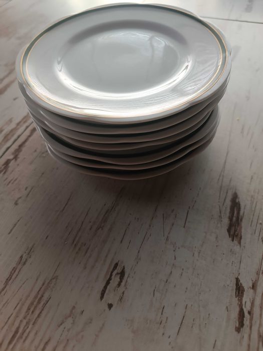Talerzyki małe porcelanowe