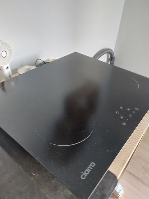 Vendo Placa de indução - Peças ou Arranjar