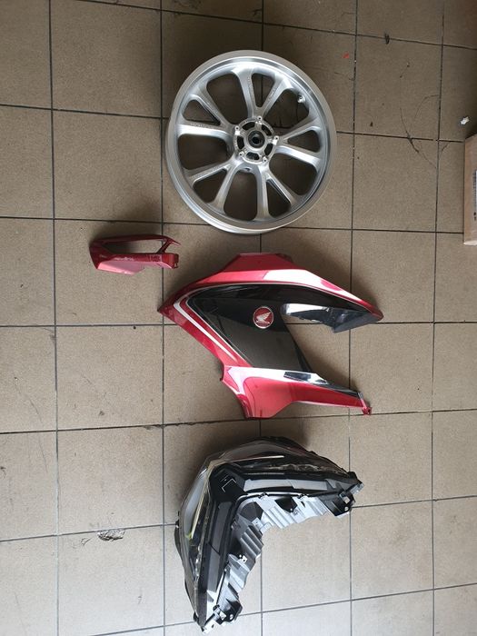 Czesci owiewka lewa osłona czacha honda gl1800 goldwing 2018