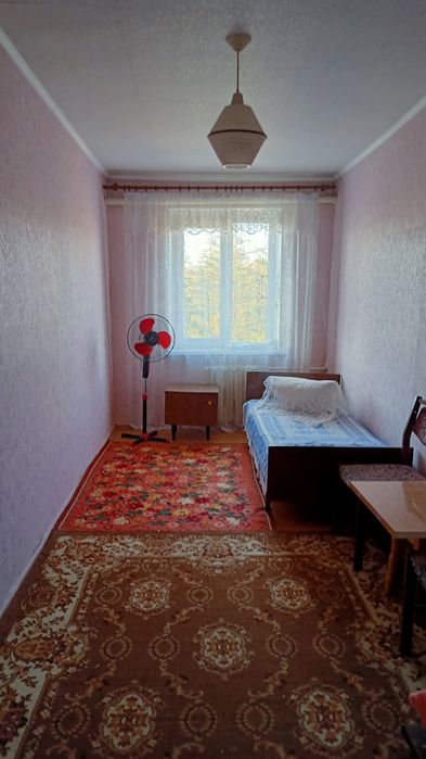 Продаж 3-ки з меблями на Товстого(17 квартал)
